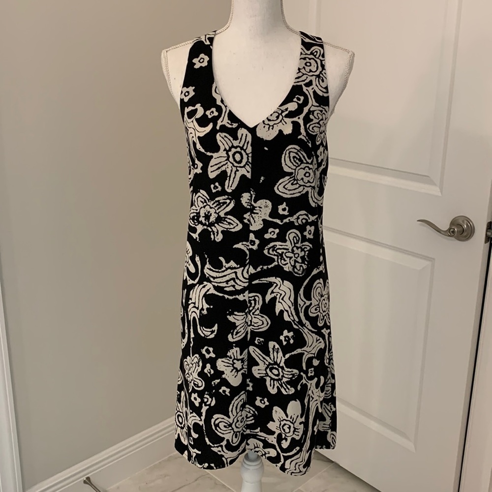 CAbi Black & White razorback V-neck dress - M - Picture 1 of 6